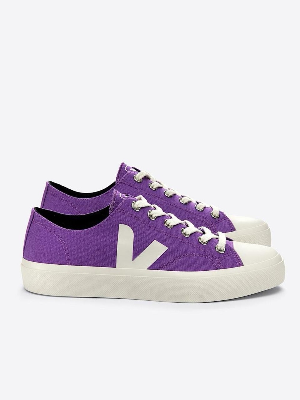 Veja Purple Canvas Low-Top Sneakers with White Accents size 9 men’s